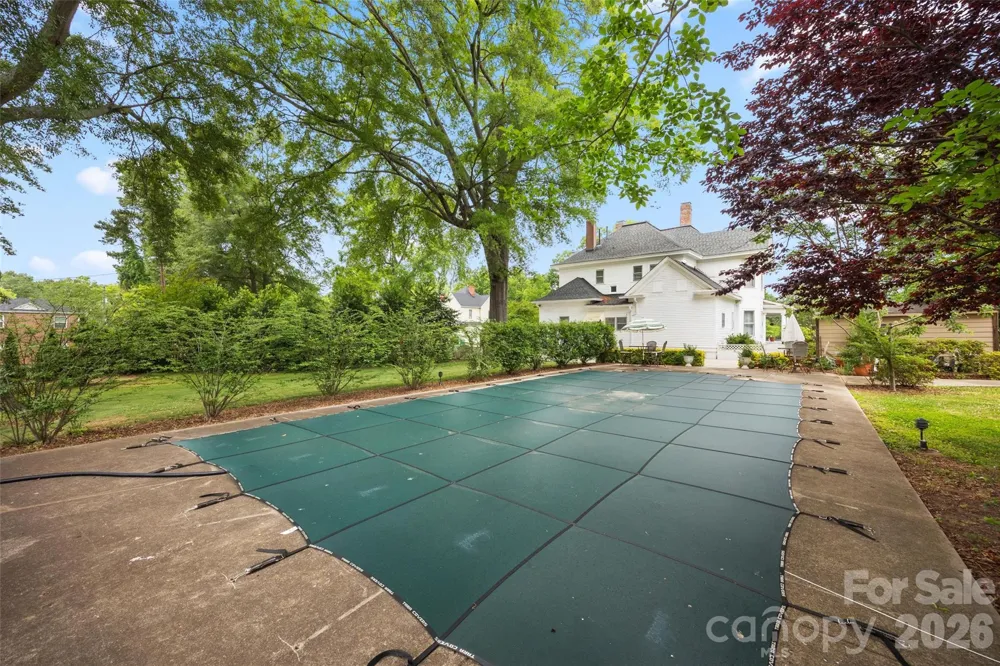 530 E Rutledge Avenue Gaffney, SC 29340