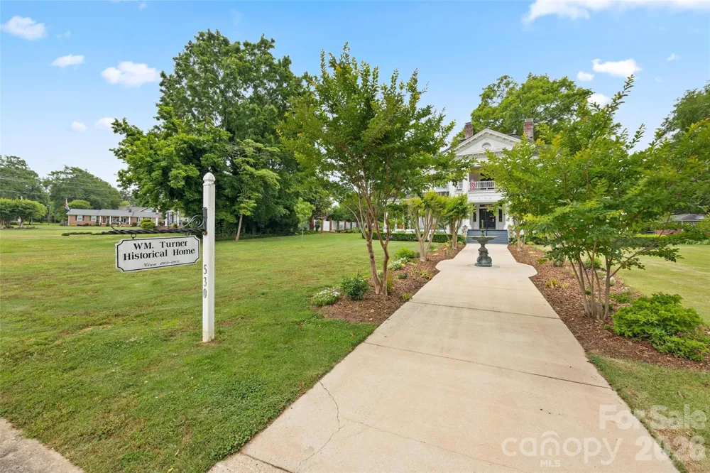530 E Rutledge Avenue Gaffney, SC 29340