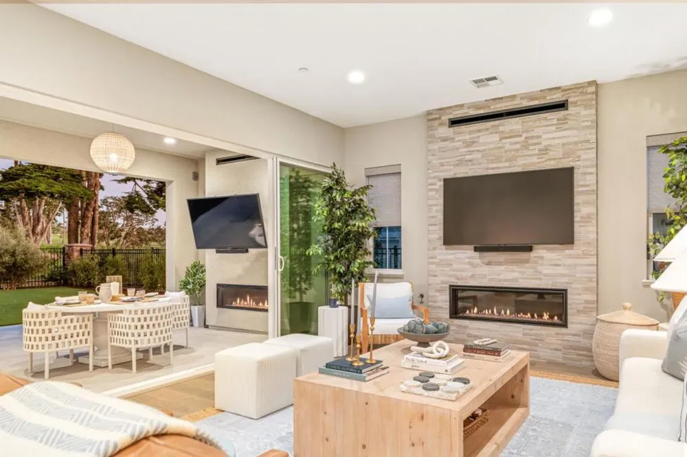 1814 Links Drive Seaside, CA 93955