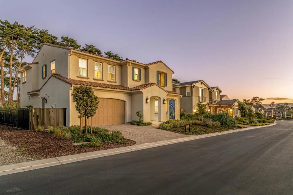 1814 Links Drive Seaside, CA 93955