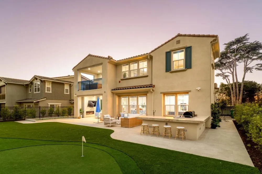 1814 Links Drive Seaside, CA 93955