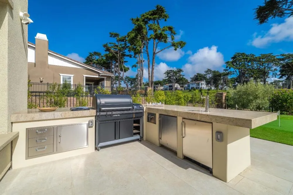 1814 Links Drive Seaside, CA 93955