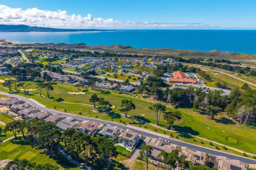 1814 Links Drive Seaside, CA 93955
