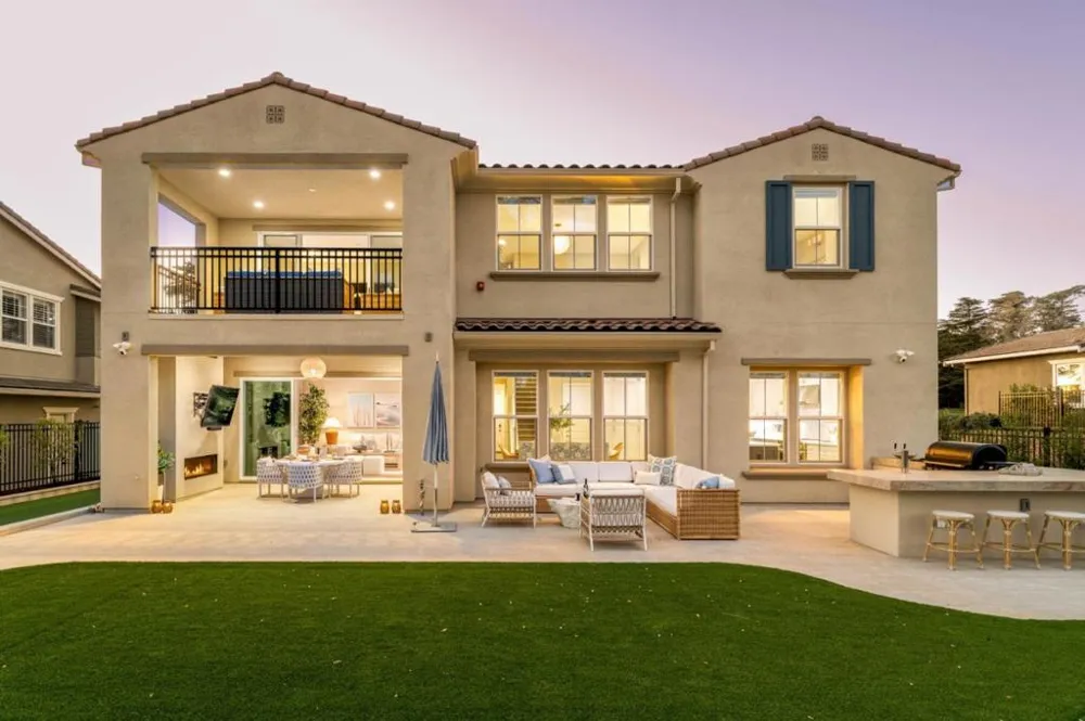 1814 Links Drive Seaside, CA 93955