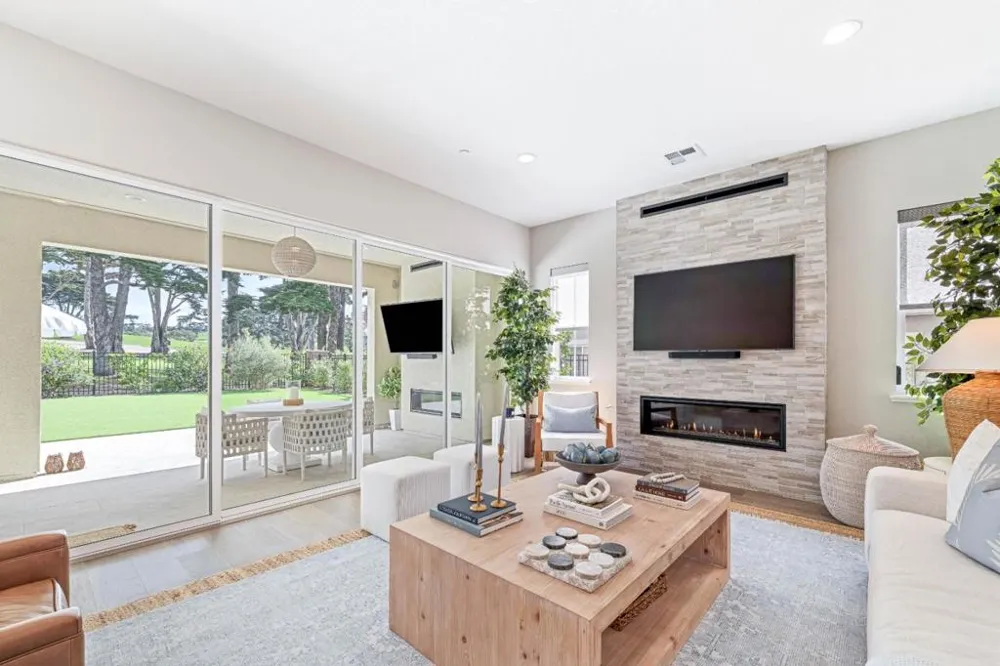 1814 Links Drive Seaside, CA 93955