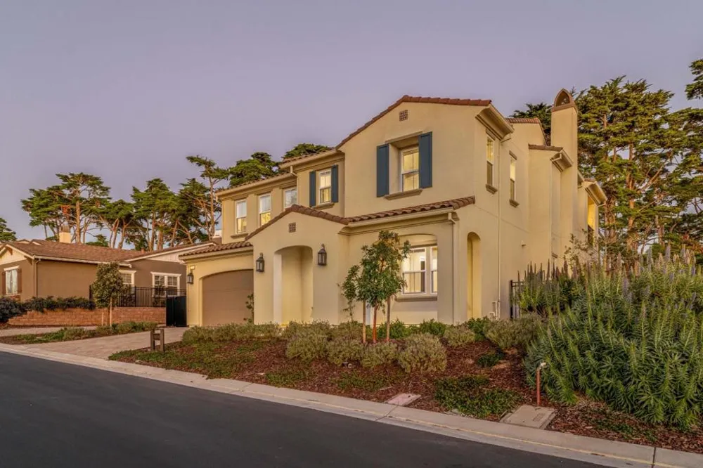 1814 Links Drive Seaside, CA 93955
