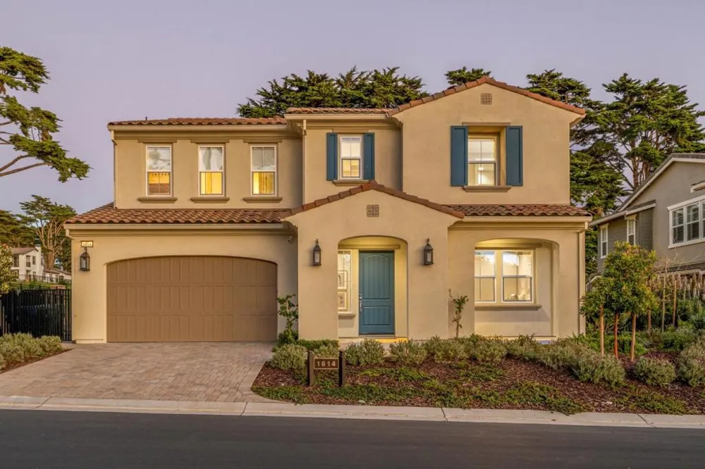 1814 Links Drive Seaside, CA 93955
