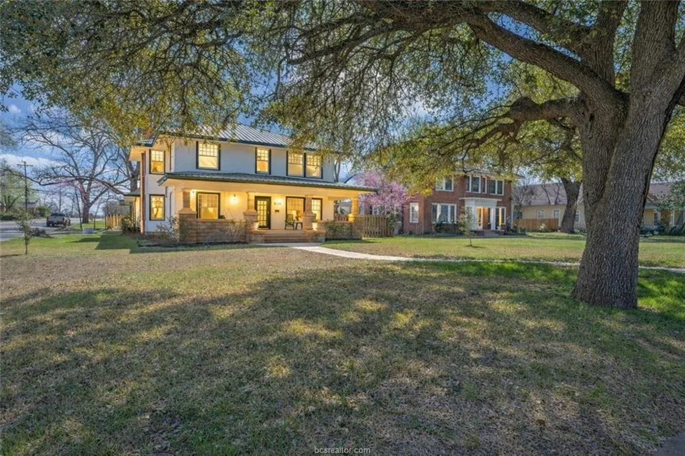 501 W Buck Street Caldwell, TX 77836