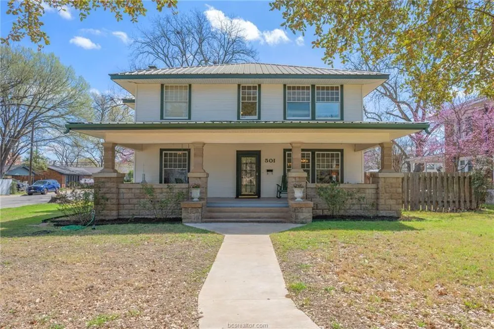 501 W Buck Street Caldwell, TX 77836