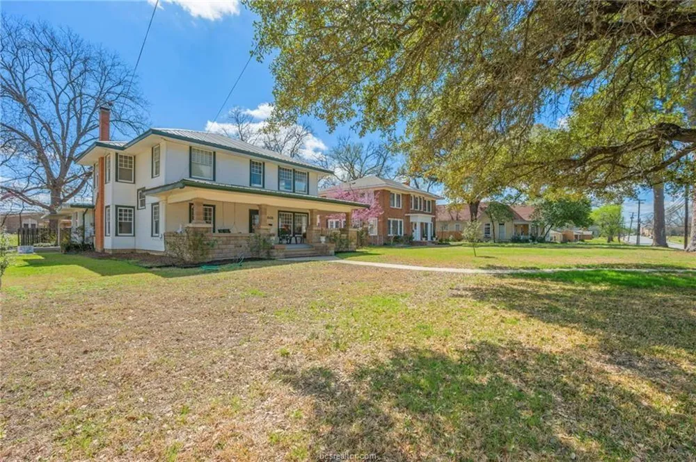 501 W Buck Street Caldwell, TX 77836