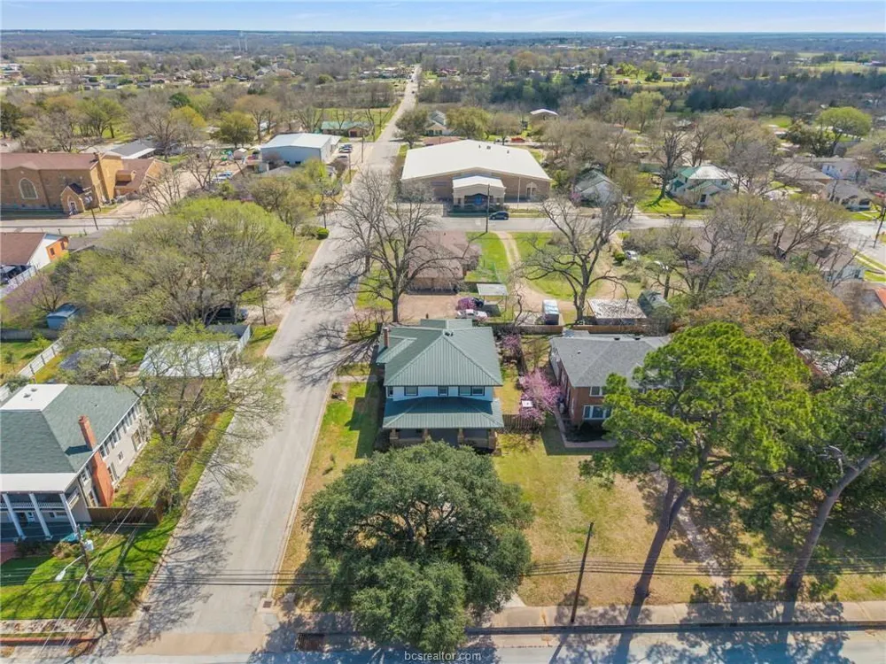 501 W Buck Street Caldwell, TX 77836