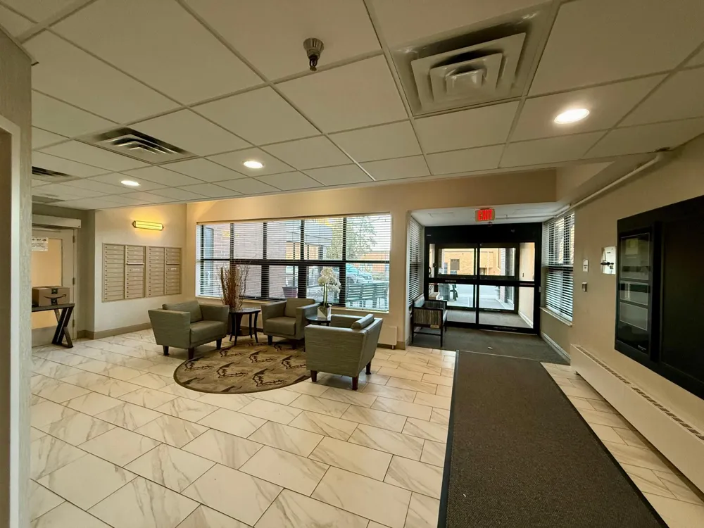 7600 Golden Valley Road #305 Golden Valley, MN 55427