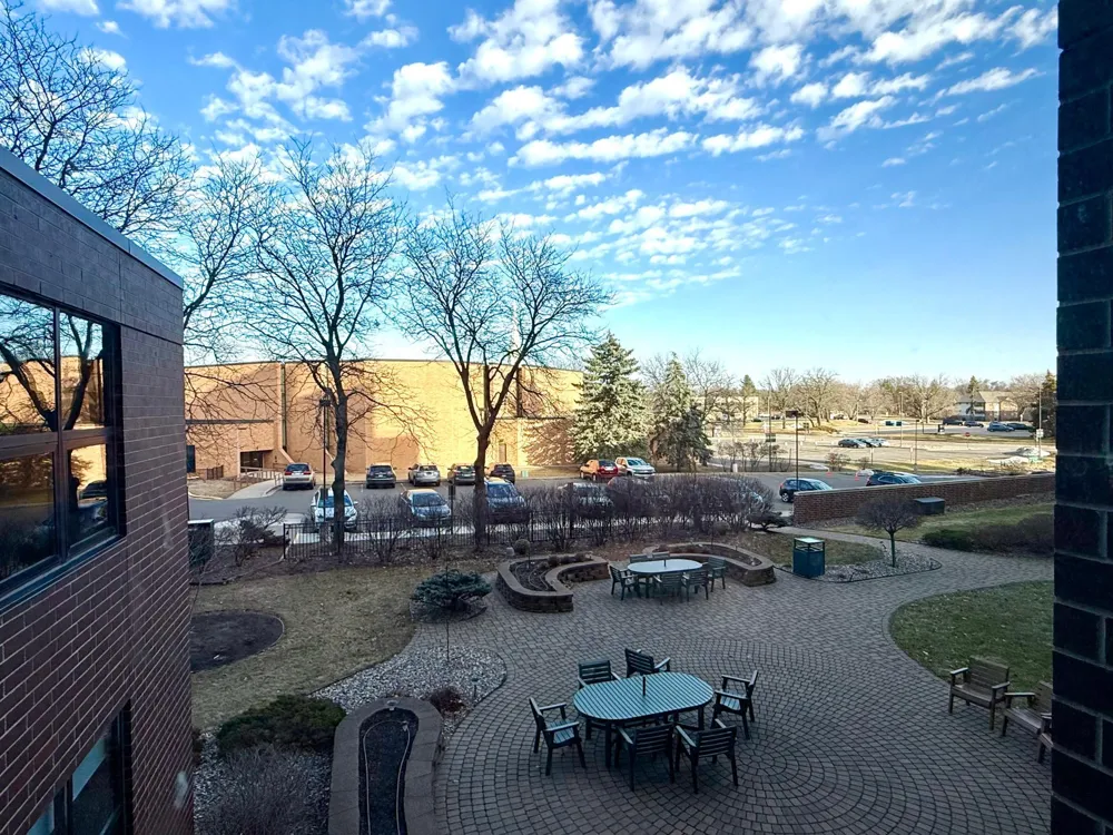 7600 Golden Valley Road #305 Golden Valley, MN 55427