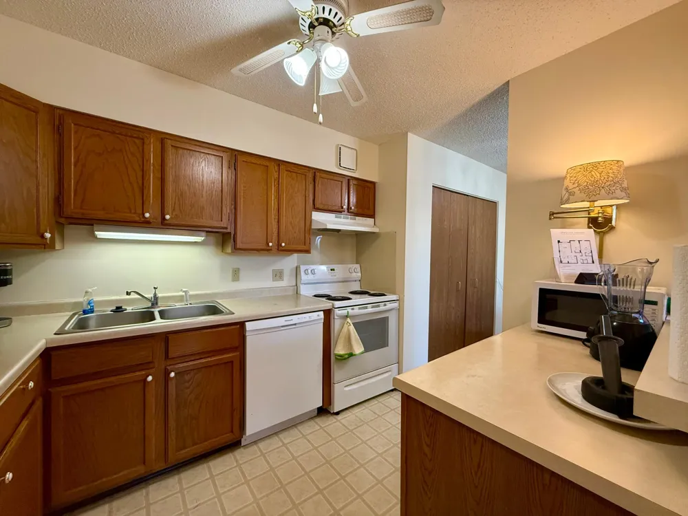 7600 Golden Valley Road #305 Golden Valley, MN 55427