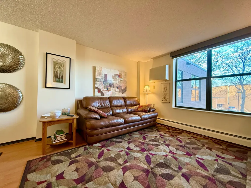 7600 Golden Valley Road #305 Golden Valley, MN 55427