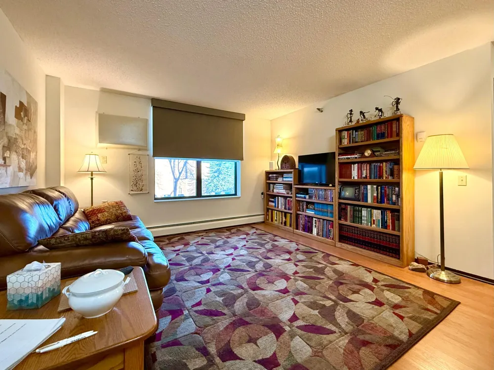 7600 Golden Valley Road #305 Golden Valley, MN 55427