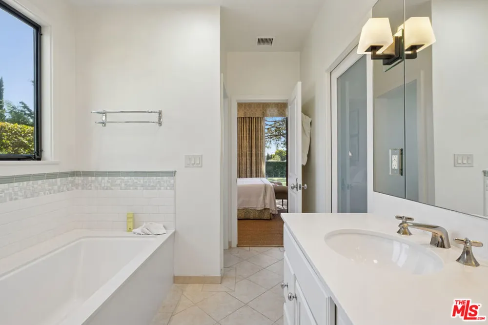 2079 Birnam Wood Drive Santa Barbara, CA 93108