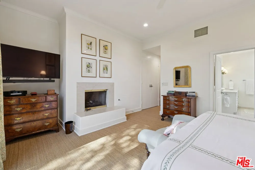 2079 Birnam Wood Drive Santa Barbara, CA 93108