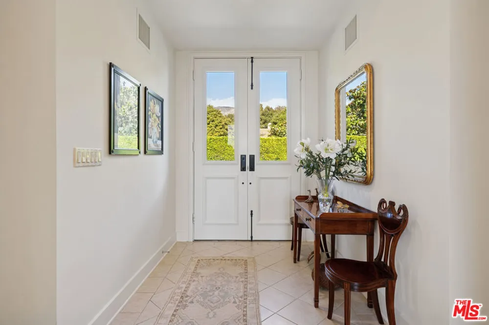 2079 Birnam Wood Drive Santa Barbara, CA 93108