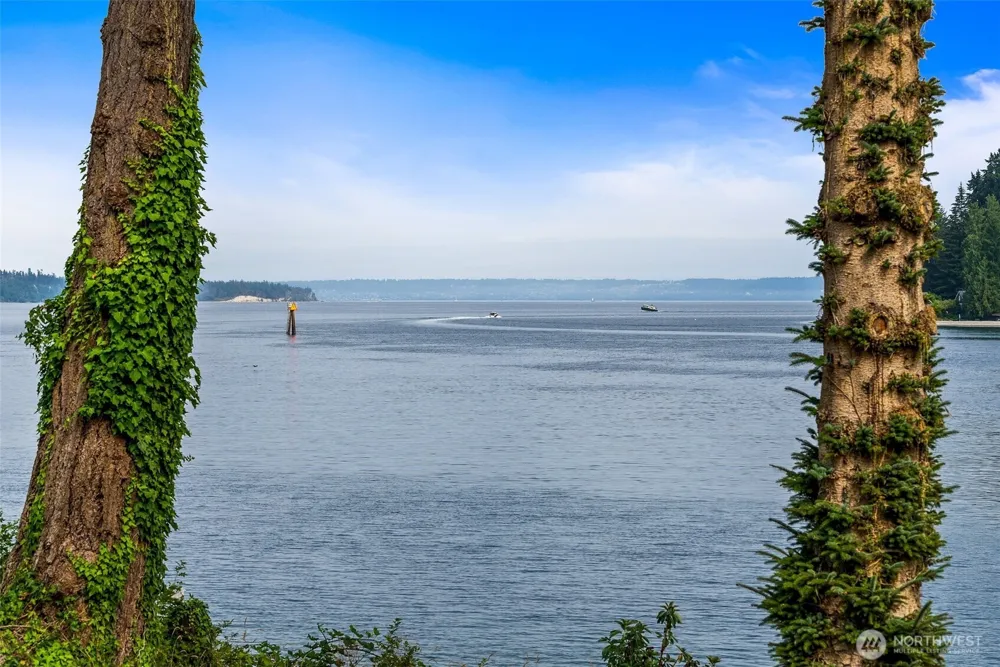 17274 Angeline Avenue South NE Suquamish, WA 98392