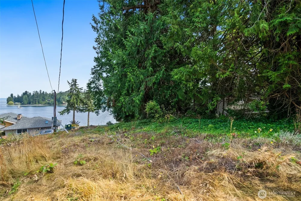 17274 Angeline Avenue South NE Suquamish, WA 98392