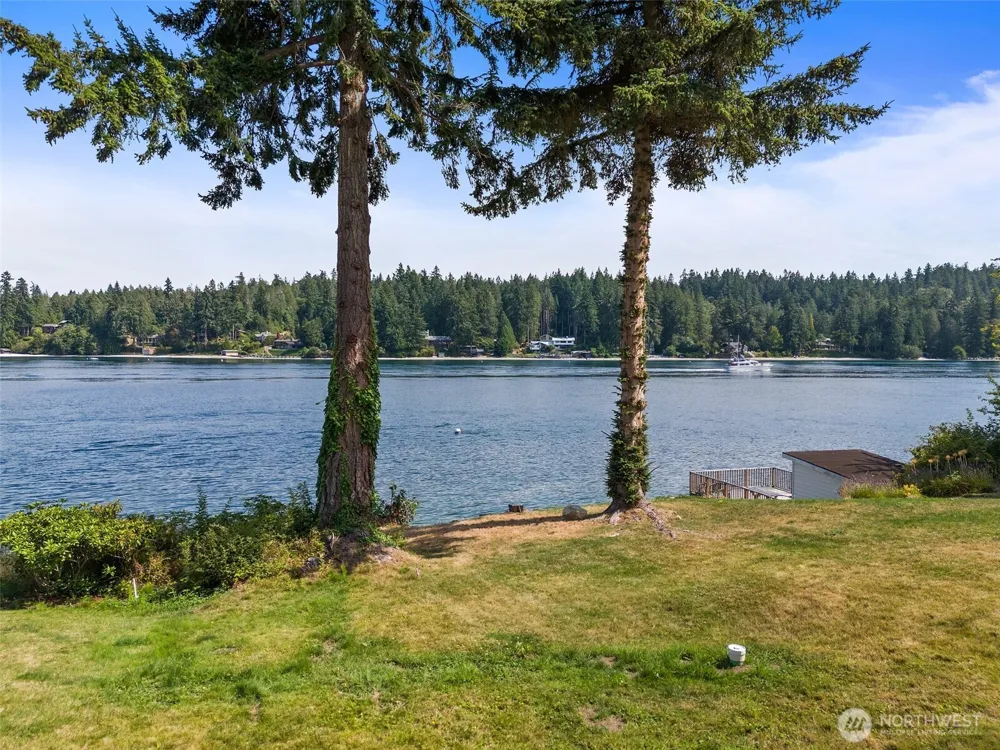 17274 Angeline Avenue South NE Suquamish, WA 98392