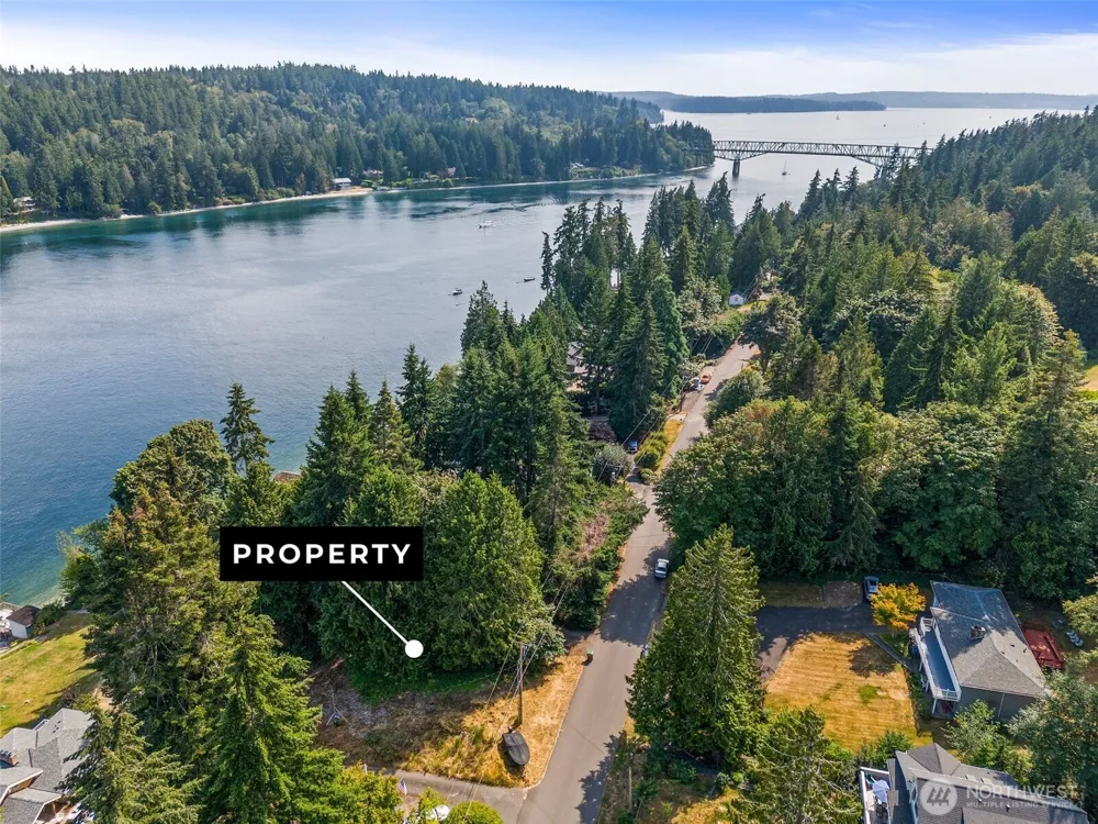 17274 Angeline Avenue South NE Suquamish, WA 98392