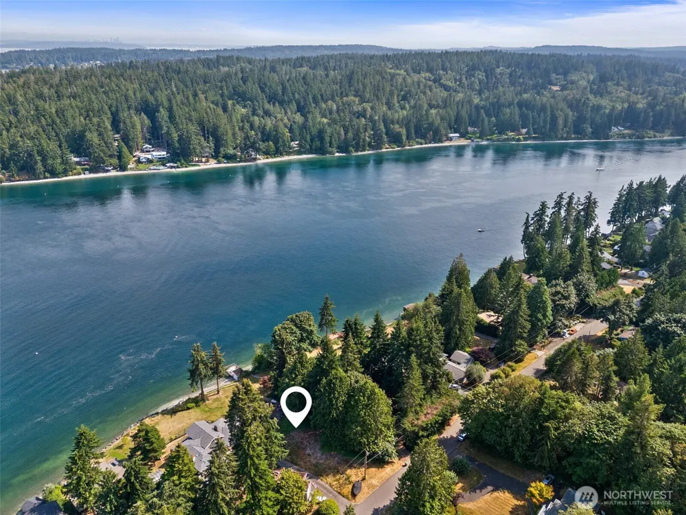 17274 Angeline Avenue South NE Suquamish, WA 98392