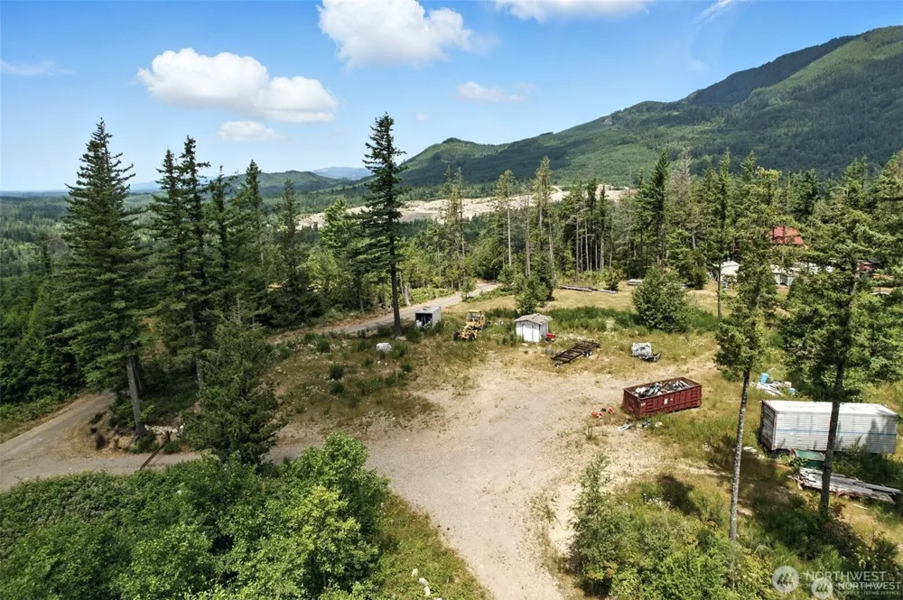 35022 SE 332nd Street Ravensdale, WA 98051