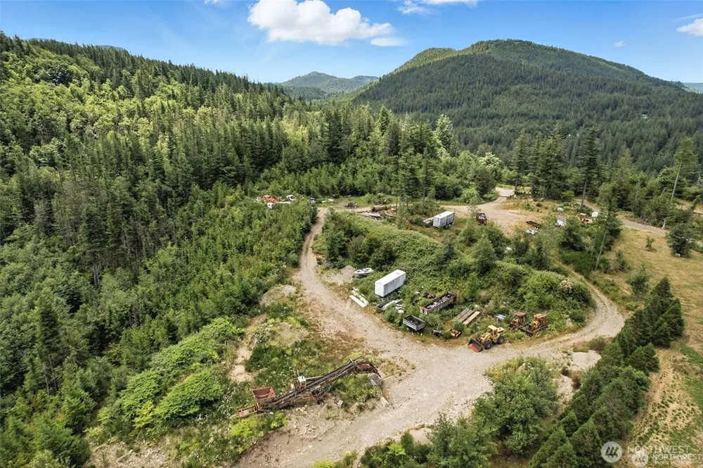 35022 SE 332nd Street Ravensdale, WA 98051