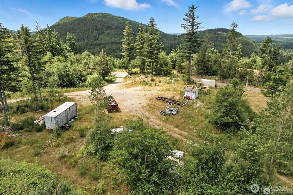 35022 SE 332nd Street Ravensdale, WA 98051