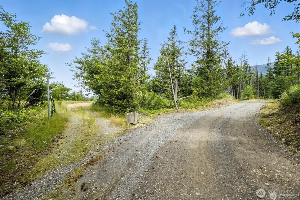 35022 SE 332nd Street Ravensdale, WA 98051