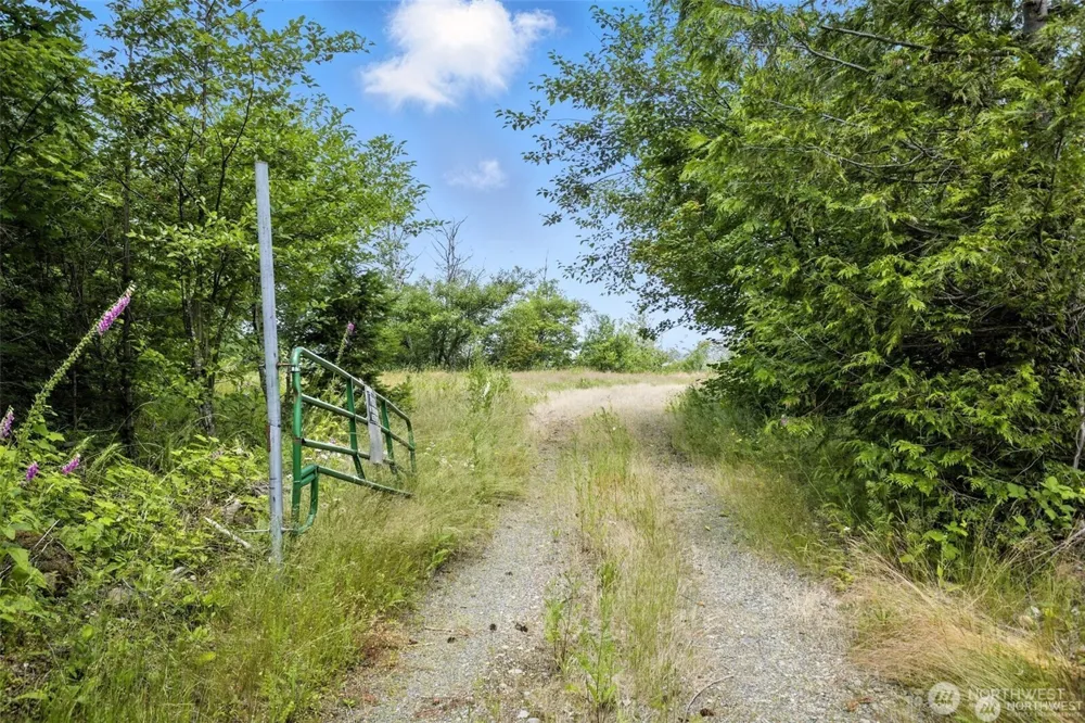 35022 SE 332nd Street Ravensdale, WA 98051