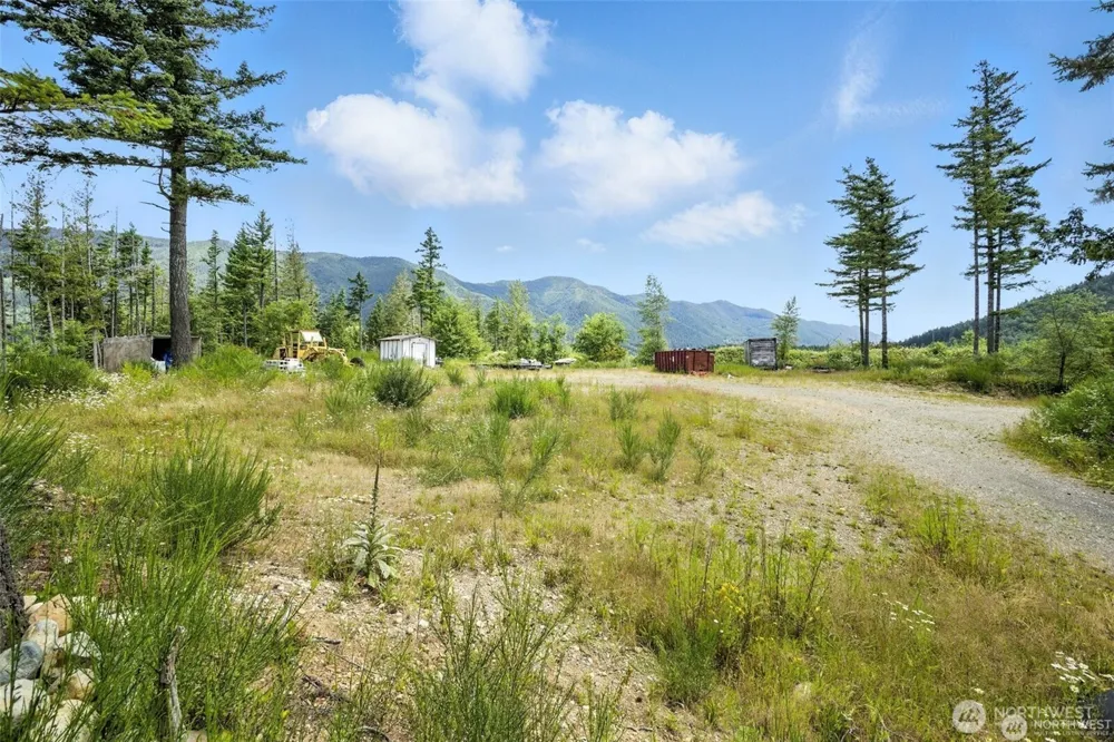 35022 SE 332nd Street Ravensdale, WA 98051