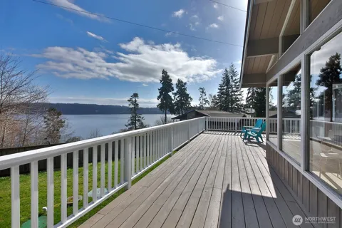 1412 Commodore Place