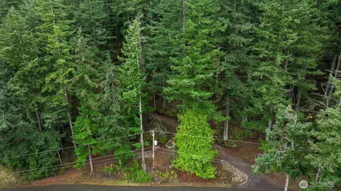 3071 3073 Hales Passage Drive