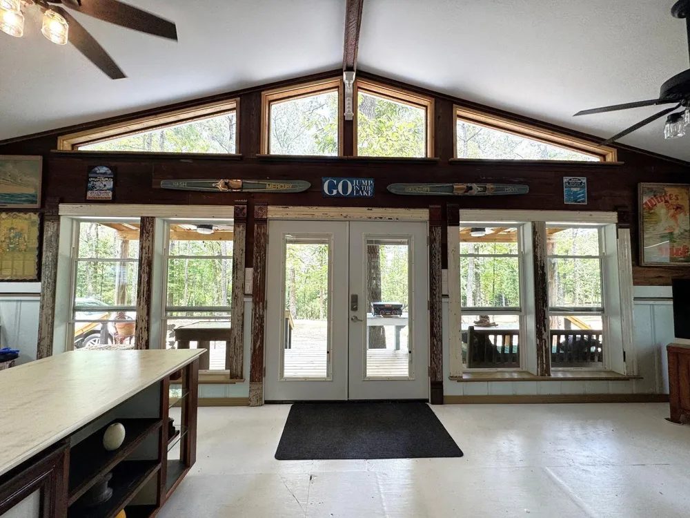 331 County Road 3240 Colmesneil, TX 75938