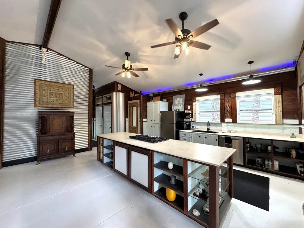 331 County Road 3240 Colmesneil, TX 75938