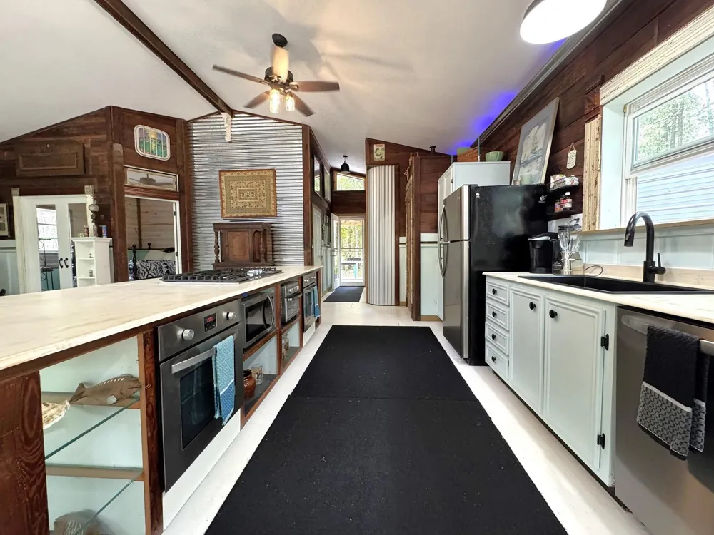 331 County Road 3240 Colmesneil, TX 75938