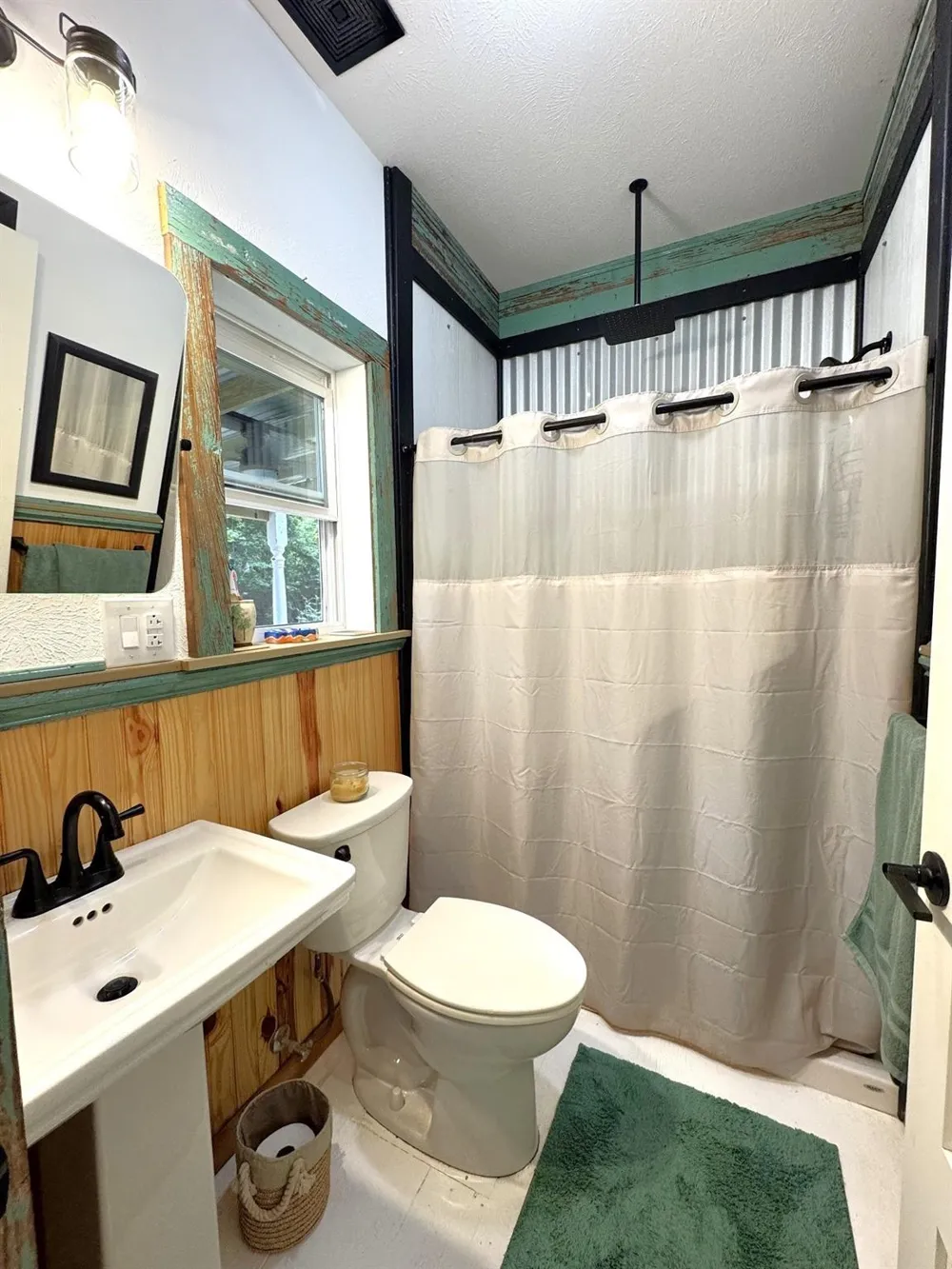 331 County Road 3240 Colmesneil, TX 75938