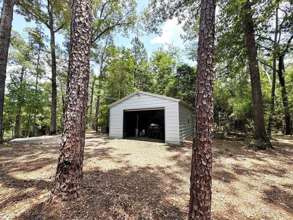 331 County Road 3240 Colmesneil, TX 75938