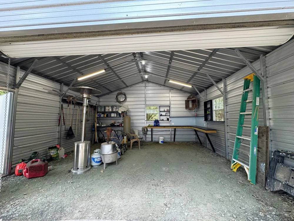 331 County Road 3240 Colmesneil, TX 75938