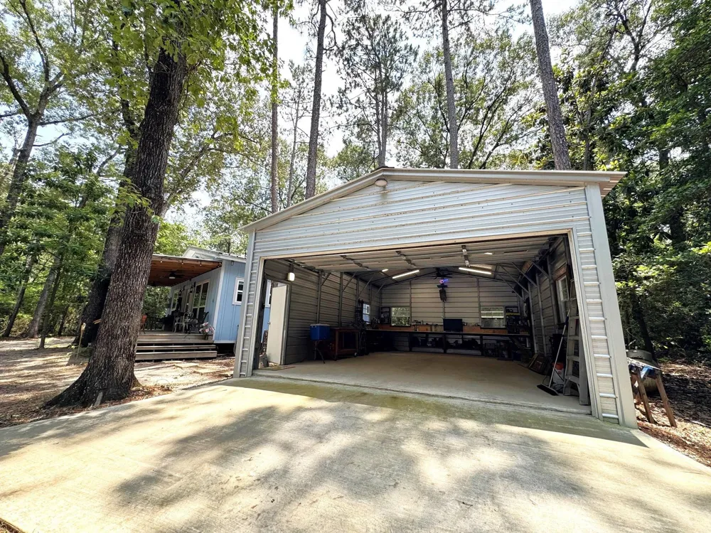 331 County Road 3240 Colmesneil, TX 75938