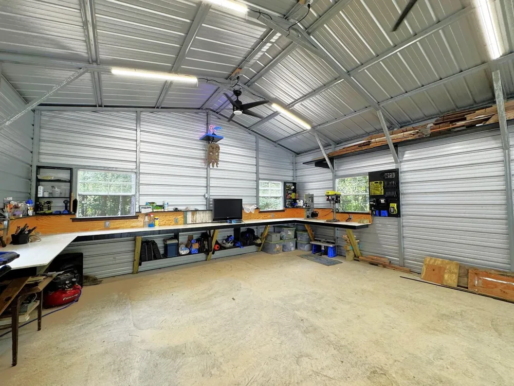 331 County Road 3240 Colmesneil, TX 75938