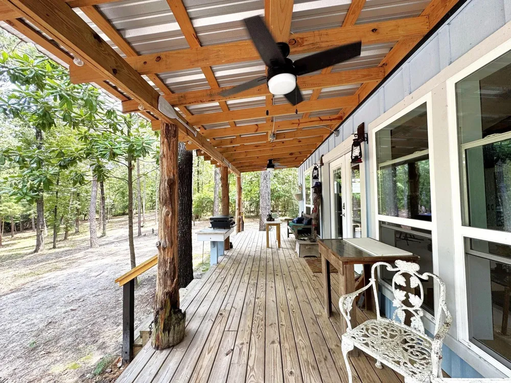 331 County Road 3240 Colmesneil, TX 75938