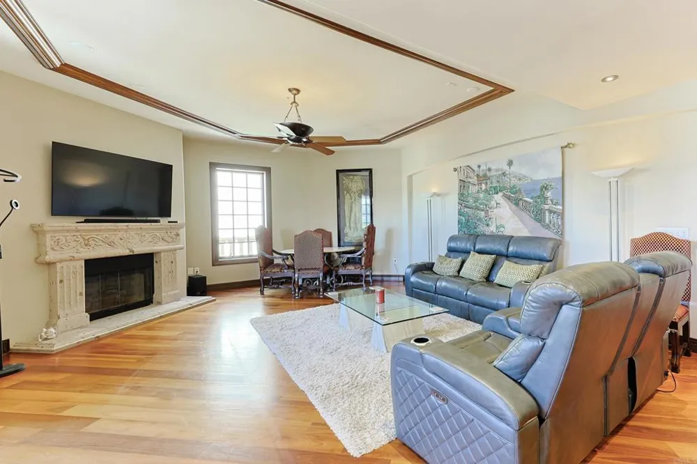 120 C AVENUE #201 Coronado, CA 92118