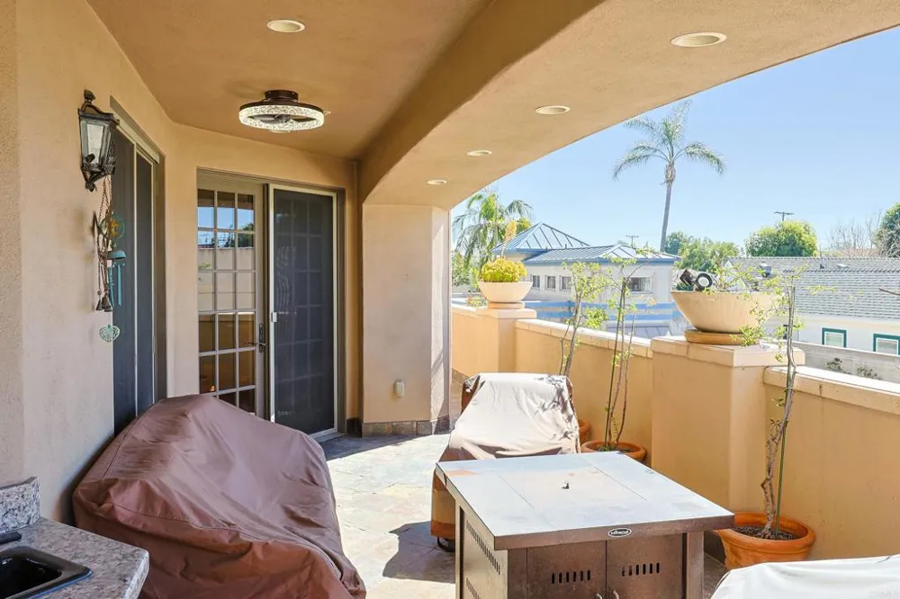 120 C AVENUE #201 Coronado, CA 92118
