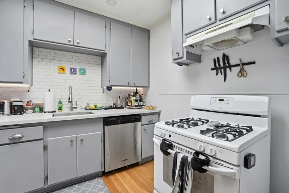 871 Woodside Way San Mateo, CA 94401