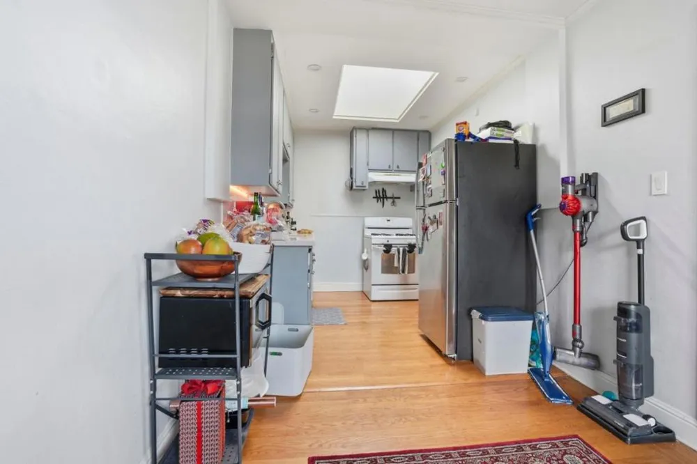 871 Woodside Way San Mateo, CA 94401