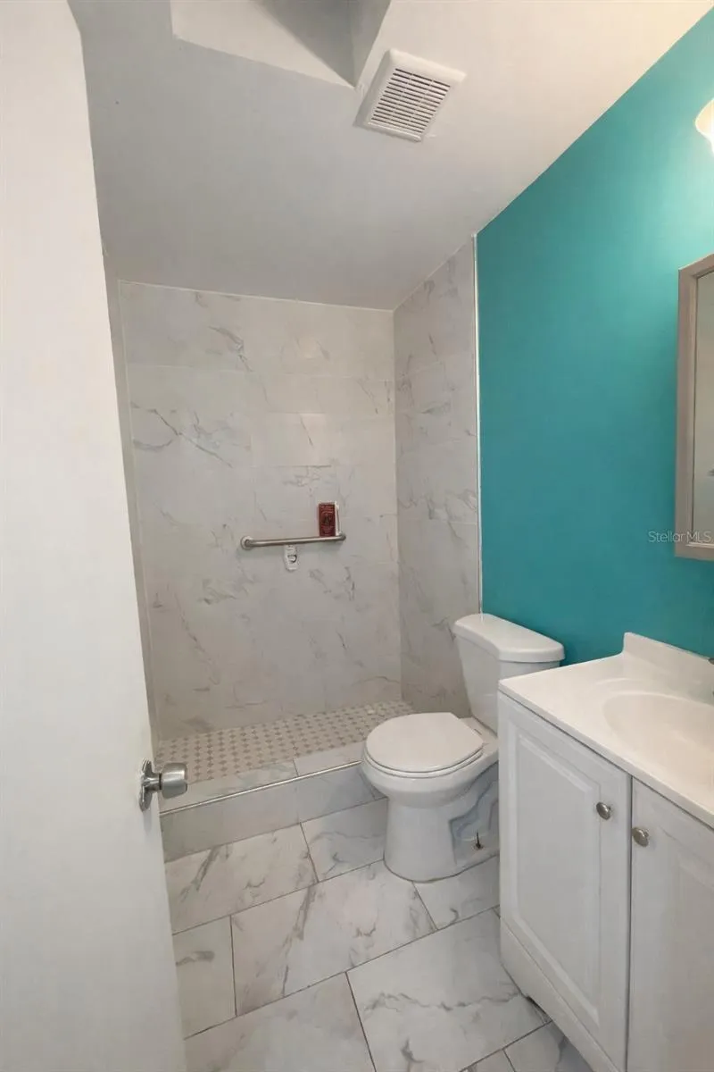 2929 W OAK RIDGE ROAD #E6 Orlando, FL 32809